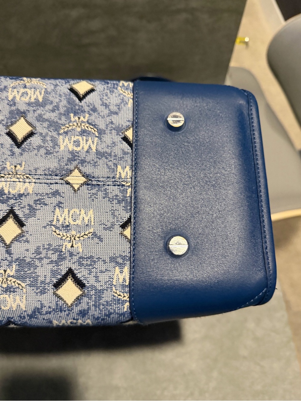 MCM Jacquard Monogram Munchen Extra Large Tote Bag with Pouch & Shoulder Strap - Picture 14 of 16